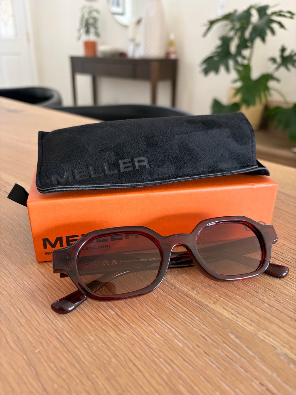 Meller Cumbi Maroon Sunglasses
